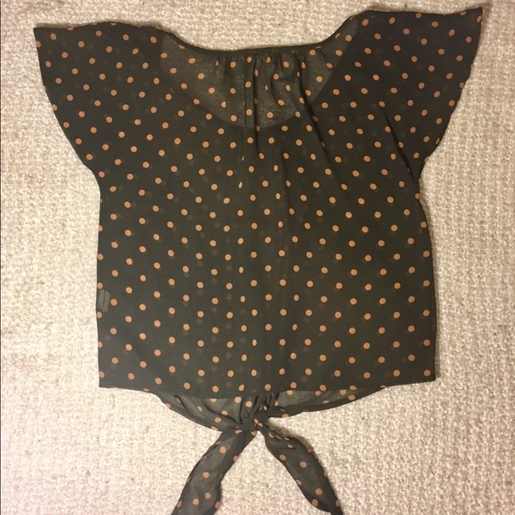 Mine silk blouse polka dot with knot at bottom - Picture 3 of 3